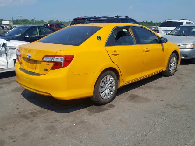 4T1BD1FK9CU049444 - 2012 TOYOTA CAMRY HYBR YELLOW photo 4