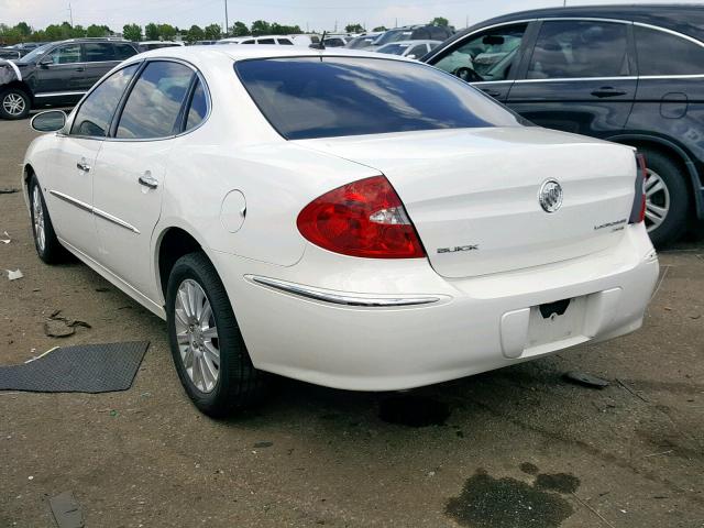 2G4WE587X81132236 - 2008 BUICK LACROSSE C WHITE photo 3