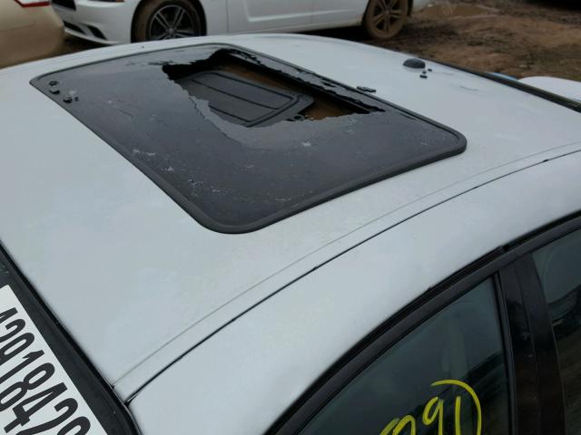 2G2WP552881124406 - 2008 PONTIAC GRAND PRIX TWO TONE photo 9