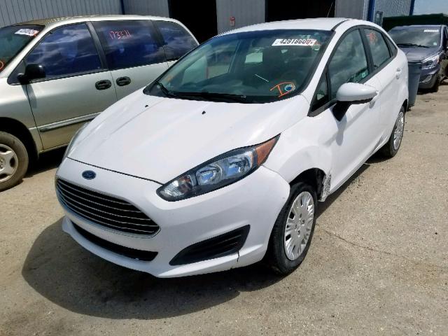 3FADP4AJ1FM213045 - 2015 FORD FIESTA S WHITE photo 2