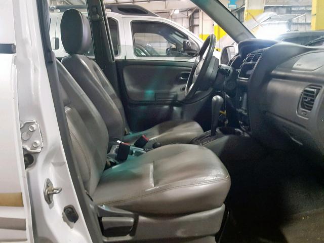 2CNBJ634316949683 - 2001 CHEVROLET TRACKER LT WHITE photo 5