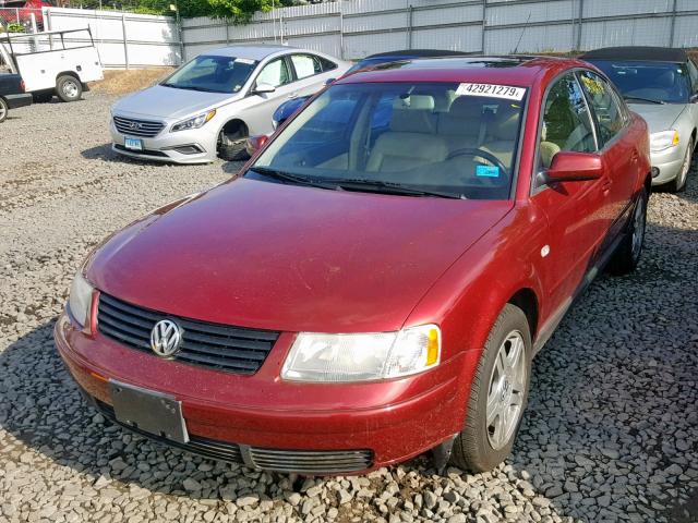 WVWBH63BX1P022646 - 2001 VOLKSWAGEN PASSAT GLX 红色 照片 2