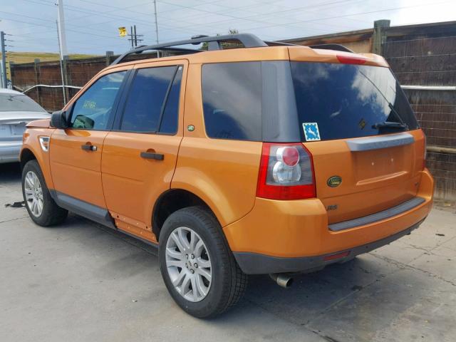 SALFP24NX8H040194 - 2008 LAND ROVER LR2 SE ORANGE photo 3