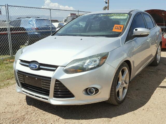 1FAHP3J25CL101527 - 2012 FORD FOCUS TITA SILVER photo 2