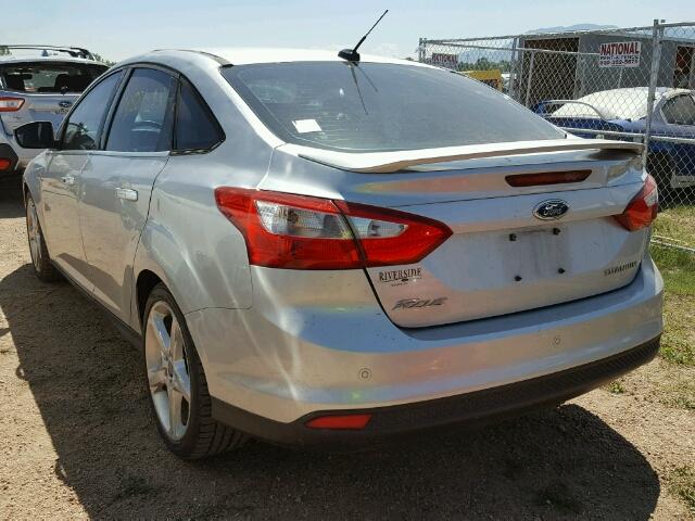 1FAHP3J25CL101527 - 2012 FORD FOCUS TITA SILVER photo 3