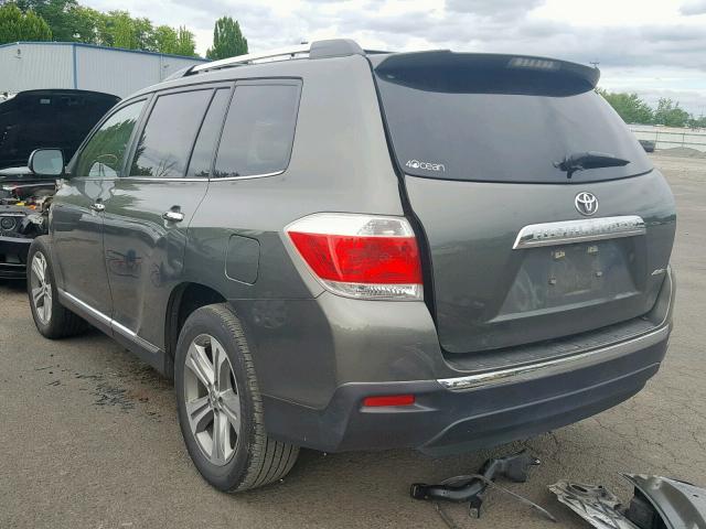 5TDDK3EH9CS095283 - 2012 TOYOTA HIGHLANDER GRAY photo 3