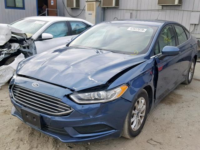 3FA6P0G7XJR110862 - 2018 FORD FUSION S BLUE photo 2