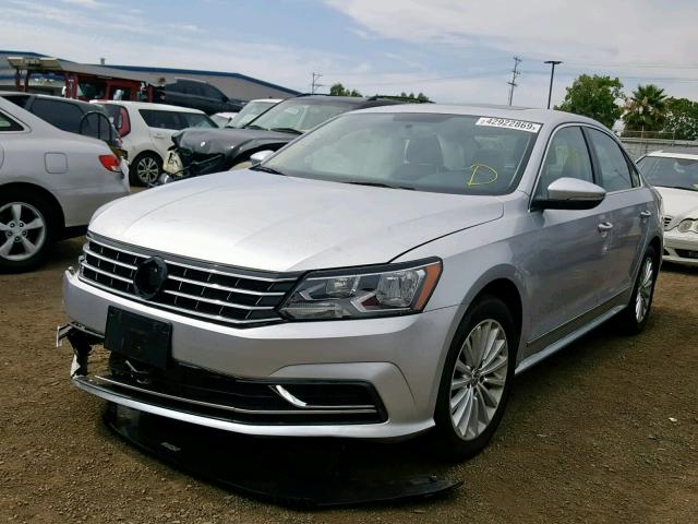 1VWBT7A35HC073051 - 2017 VOLKSWAGEN PASSAT SE SILVER photo 2