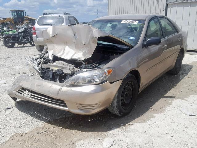 4T1BE32K96U156755 - 2006 TOYOTA CAMRY LE GOLD photo 2