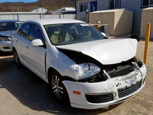 3VWRF71K66M751735 - 2006 VOLKSWAGEN JETTA 2.5 WHITE photo 1