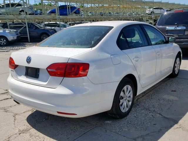 3VW2K7AJ6CM303298 - 2012 VOLKSWAGEN JETTA BASE WHITE photo 4