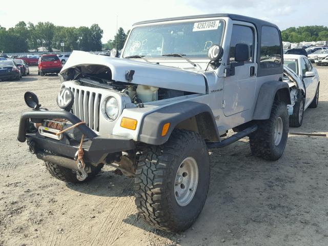 1J4FA39S42P742824 - 2002 JEEP WRANGLER / GRAY photo 2