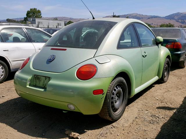 3VWCC21C8YM500941 - 2000 VOLKSWAGEN NEW BEETLE GREEN photo 4