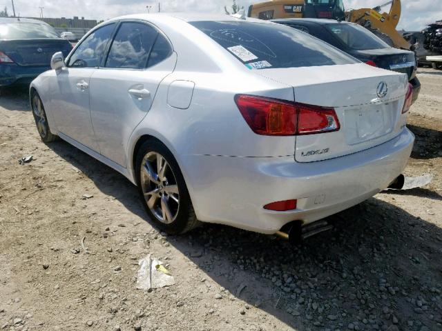 JTHBK262X95106364 - 2009 LEXUS IS 250 WHITE photo 3