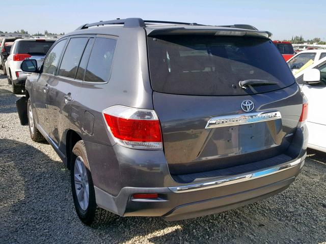 5TDBK3EHXCS161590 - 2012 TOYOTA HIGHLANDER GRAY photo 3