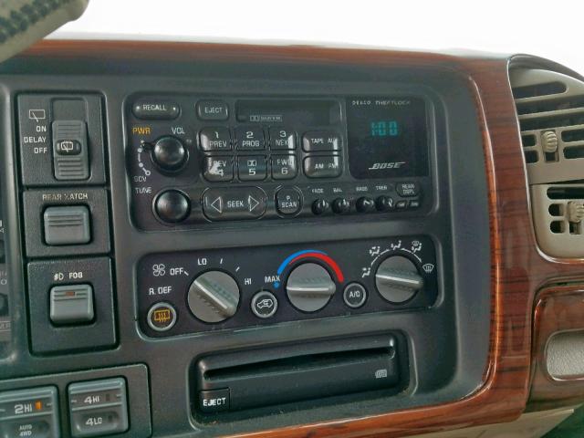 1GYEK13R3YR152064 - 2000 CADILLAC ESCALADE BEIGE photo 9