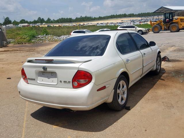 JN1CA31A21T318322 - 2001 NISSAN MAXIMA GXE WHITE photo 4