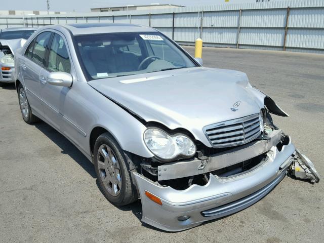 WDBRF61J85A711171 - 2005 MERCEDES-BENZ C 240 SILVER photo 1