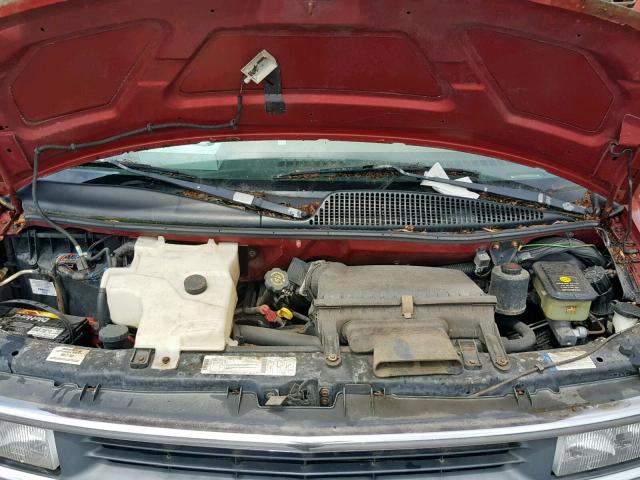 1GBFG15R4W1040706 - 1998 CHEVROLET VAN RED photo 7