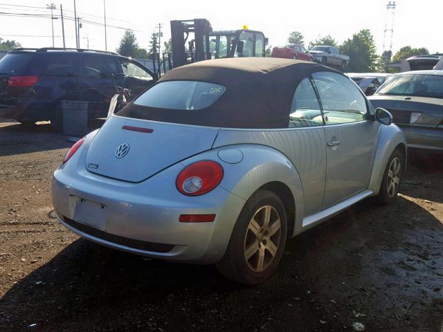 3VWRF31Y96M308749 - 2006 VOLKSWAGEN NEW BEETLE Silber Foto 4