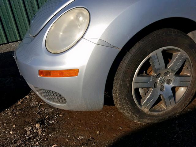 3VWRF31Y96M308749 - 2006 VOLKSWAGEN NEW BEETLE Silber Foto 9