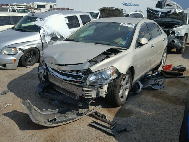 1G1ZC5E0XCF103490 - 2012 CHEVROLET MALIBU 1LT 金色 照片 2