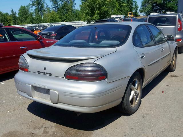 1G2WK52J82F228422 - 2002 PONTIAC GRAND PRIX SILVER photo 4