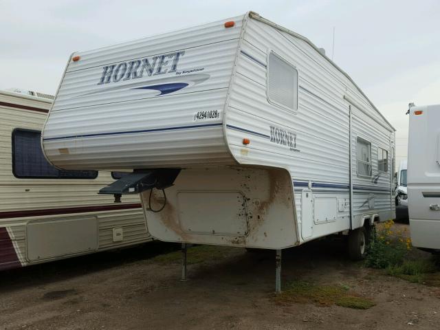 4YDF2752537306935 - 2003 KEYSTONE HORNET WHITE photo 2