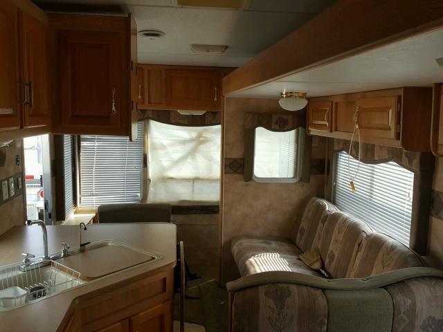 4YDF2752537306935 - 2003 KEYSTONE HORNET WHITE photo 5