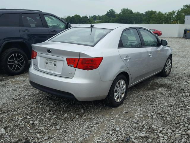 KNAFU4A23D5714989 - 2013 KIA FORTE EX SILVER photo 4