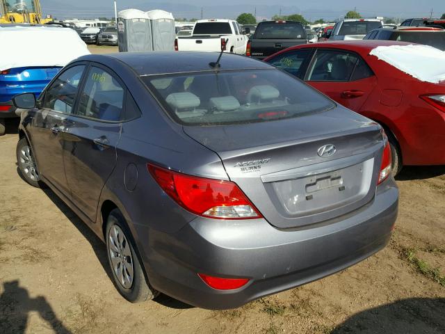 KMHCT4AE7GU976605 - 2016 HYUNDAI ACCENT SE GRAY photo 3