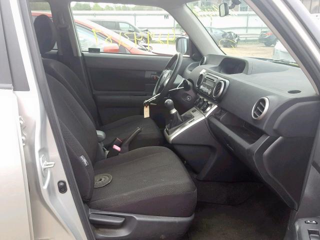 JTLKE50E381032339 - 2008 TOYOTA SCION XB 银色 照片 5