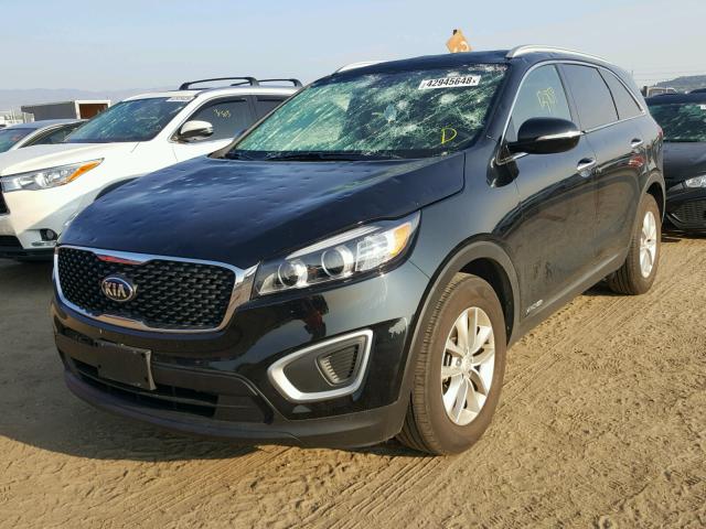 5XYPGDA50HG337043 - 2017 KIA SORENTO LX BLACK photo 2