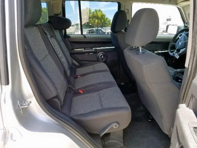 1J4RG4GK6AC157317 - 2010 JEEP COMMANDER SILVER photo 6