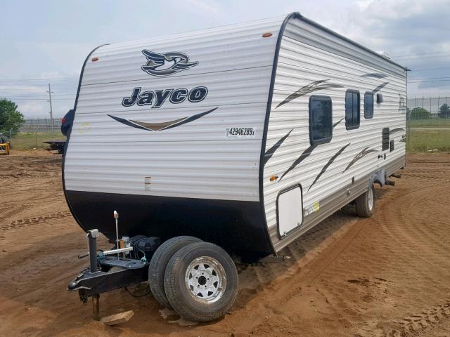 1UJBJ0BNXJ17V1908 - 2018 JAYCO JAYFLIGHT  WHITE photo 2