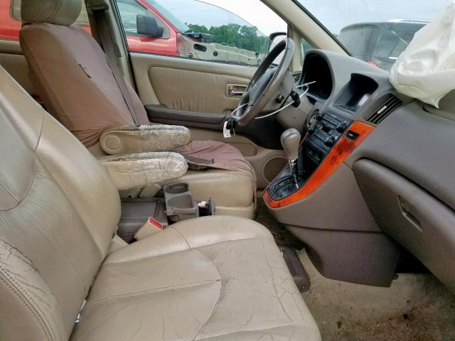 JTJHF10U510174574 - 2001 LEXUS RX 300 BEIGE photo 5