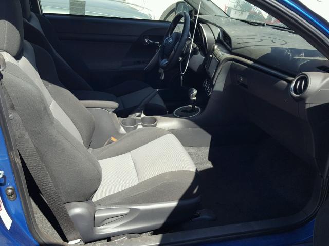JTKJF5C74GJ013856 - 2016 TOYOTA SCION TC 蓝色 照片 5