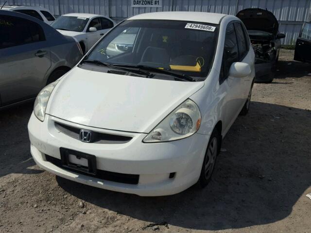 JHMGD38418S800638 - 2008 HONDA FIT WHITE photo 2