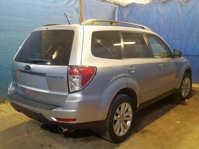 JF2SHBEC3CH446988 - 2012 SUBARU FORESTER L SILVER photo 4