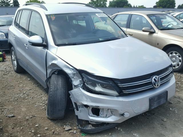 WVGAV7AX3FW503274 - 2015 VOLKSWAGEN TIGUAN S SILVER photo 1