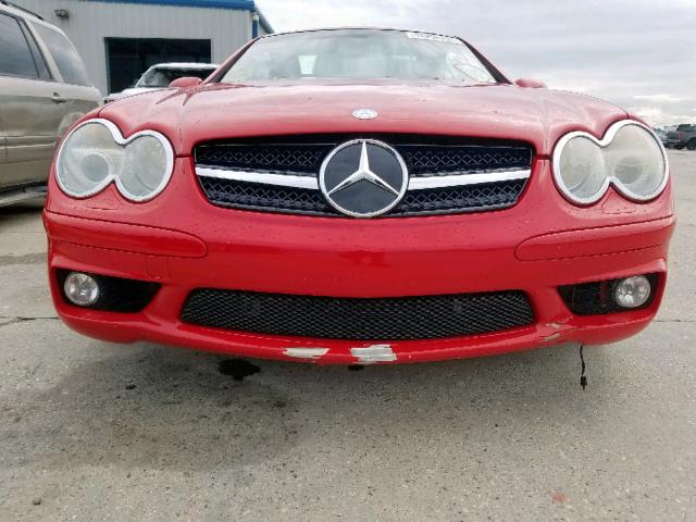 WDBSK75F03F035775 - 2003 MERCEDES-BENZ SL 500R RED photo 9