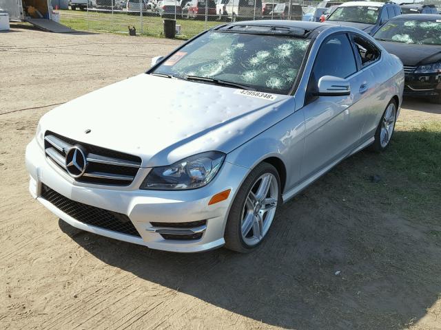 WDDGJ4HB5EG224524 - 2014 MERCEDES-BENZ C 250 GRAY photo 2