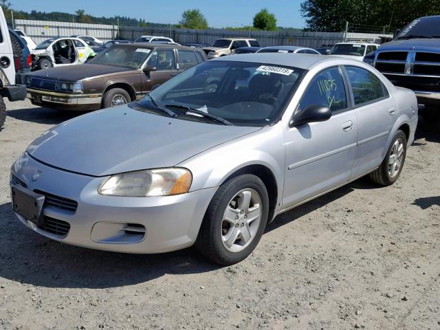 1B3EL46X12N313560 - 2002 DODGE STRATUS SE SILVER photo 2