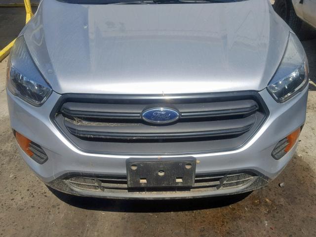 1FMCU0F78HUB47821 - 2017 FORD ESCAPE S SILVER photo 7