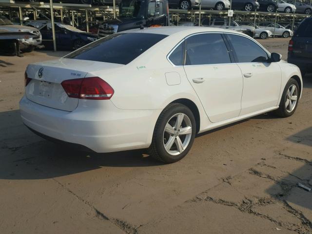 1VWBS7A36EC062011 - 2014 VOLKSWAGEN PASSAT SE WHITE photo 4