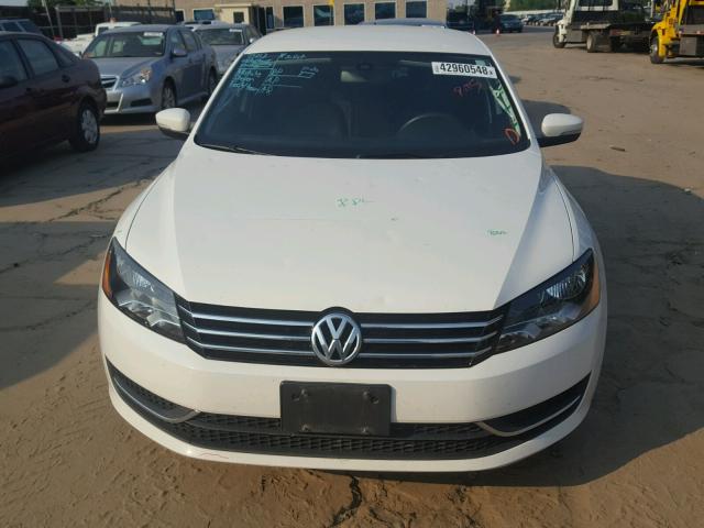 1VWBS7A36EC062011 - 2014 VOLKSWAGEN PASSAT SE WHITE photo 9