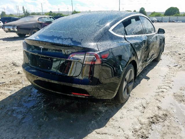 5YJ3E1EA6JF152485 - 2018 TESLA MODEL 3 BLACK photo 4