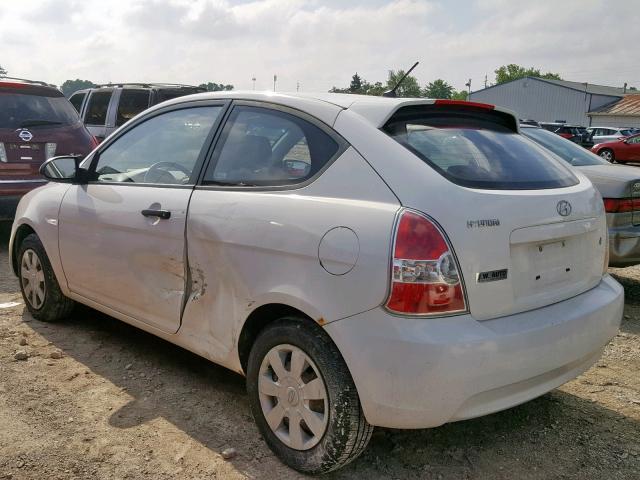 KMHCM36C27U034931 - 2007 HYUNDAI ACCENT GS WHITE photo 3