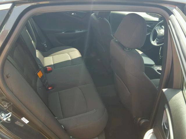 1G1ZB5ST7HF275016 - 2017 CHEVROLET MALIBU LS ნაცრისფერი ფოტო 6