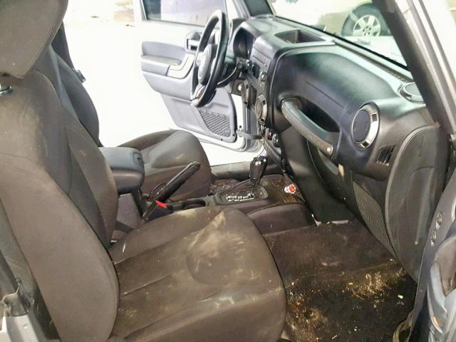 1C4AJWAG1FL757545 - 2015 JEEP WRANGLER S ნაცრისფერი ფოტო 5